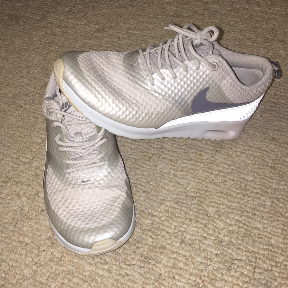 Women’s Nike air max Thea